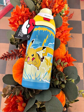 Pokémon Pikachu Water Bottle Blue & Yellow NWT